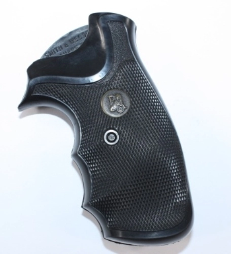 Smith & Wesson Model 36 Stock: Pachmayr Gripper, SqBt